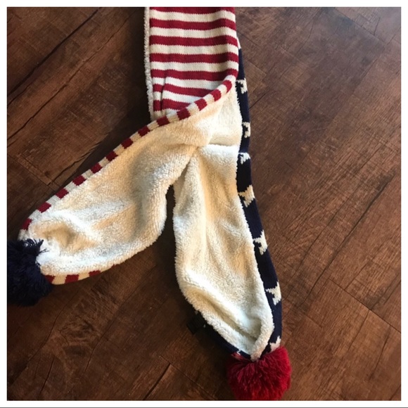 RED WHITE AND BLUE SCARF AND MITTEN SET - Picture 3 of 5